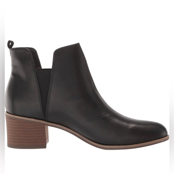 NWT- Dr. Scholl's Shoes Women's Teammate Ankle Boot, size 6 - Picture 2 of 11